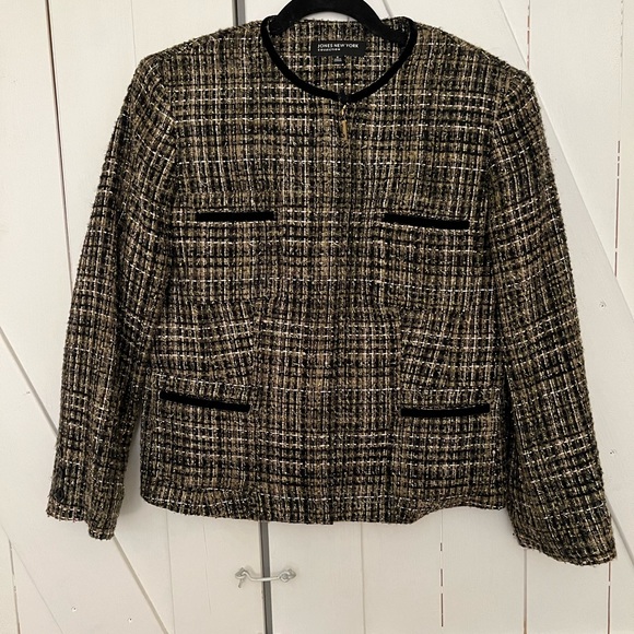 Jones New York Collection
Tweed Jacket
Size 06 - Picture 1 of 7